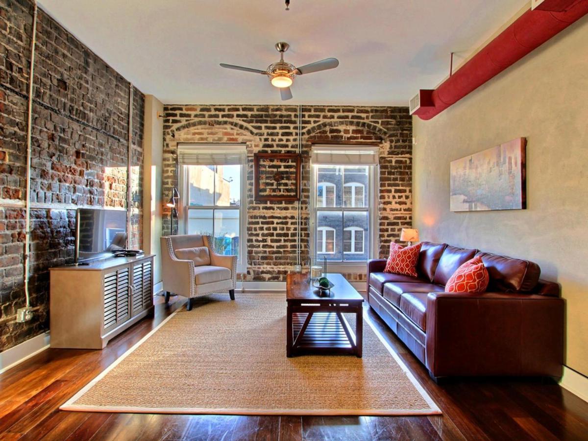 Soho Suite Savannah Exterior photo