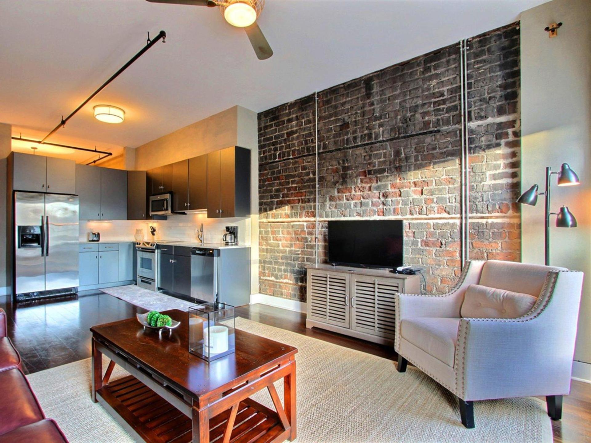Soho Suite Savannah Exterior photo